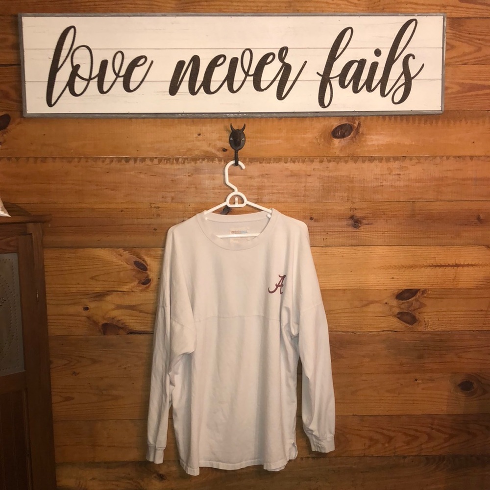Men’s XL long sleeved T-shirt size XL